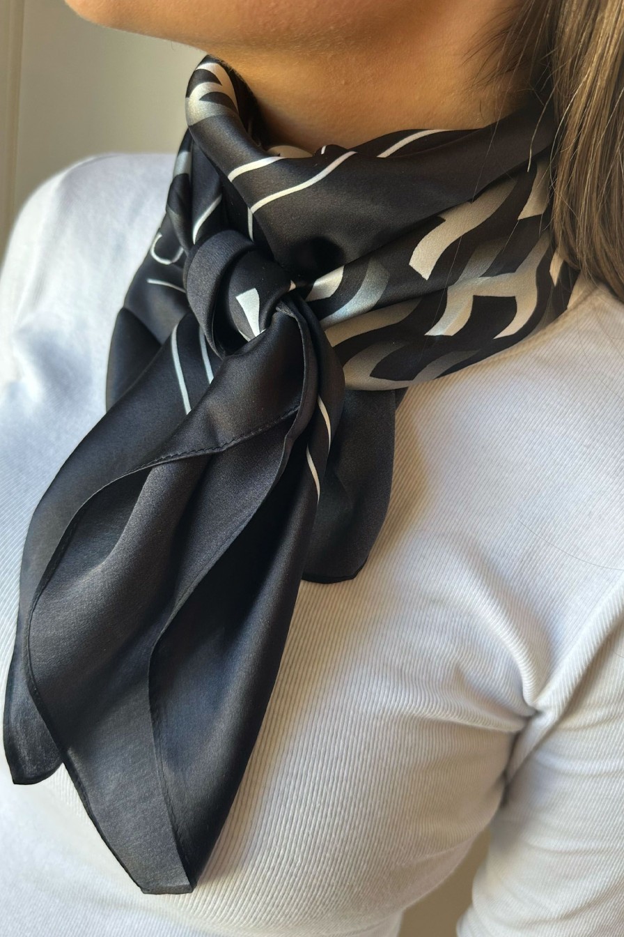 Kvinne HÉST Skjerf | Froya Silk Scarf,Sort Monster